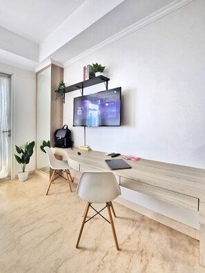 스튜디오, 침실 1개, 시내 전망 | 다리미/다리미판, 무료 WiFi, 침대 시 트