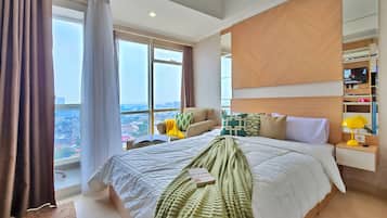 Apartment, 1 Bedroom, City View | Iron/ironing board, free WiFi, bed sheets