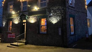 Unclassified image, 2 of 19, button - Room-prestleigh inn - Great to Stay (Shepton Mallet)