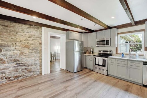 Spacious 5-Bed Retreat in Charming Kennett Square