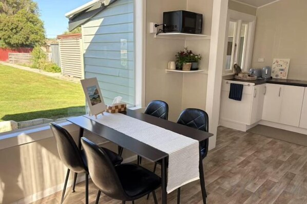 Dining - The Nest on Till (Oamaru)