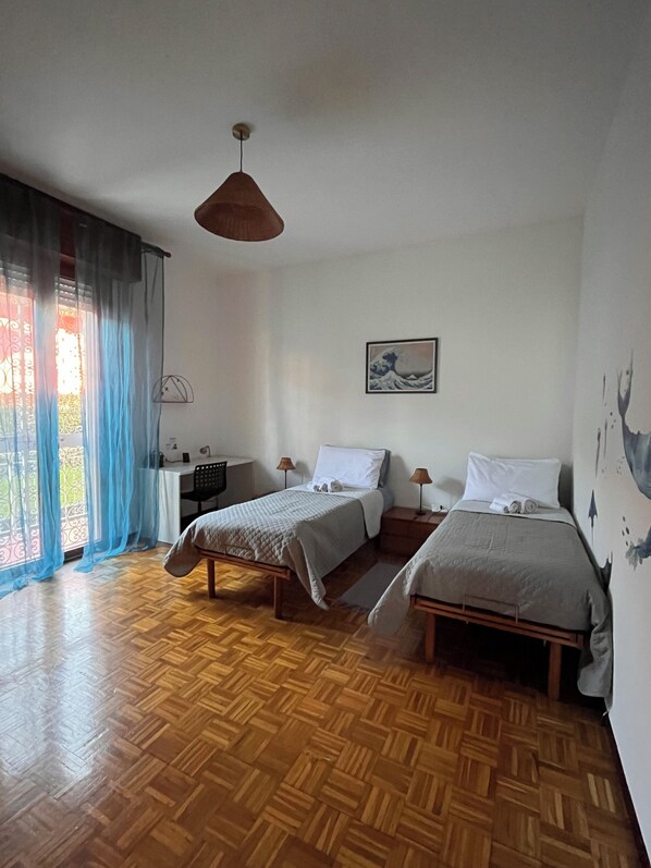 2 bedrooms, desk, iron/ironing board, free WiFi