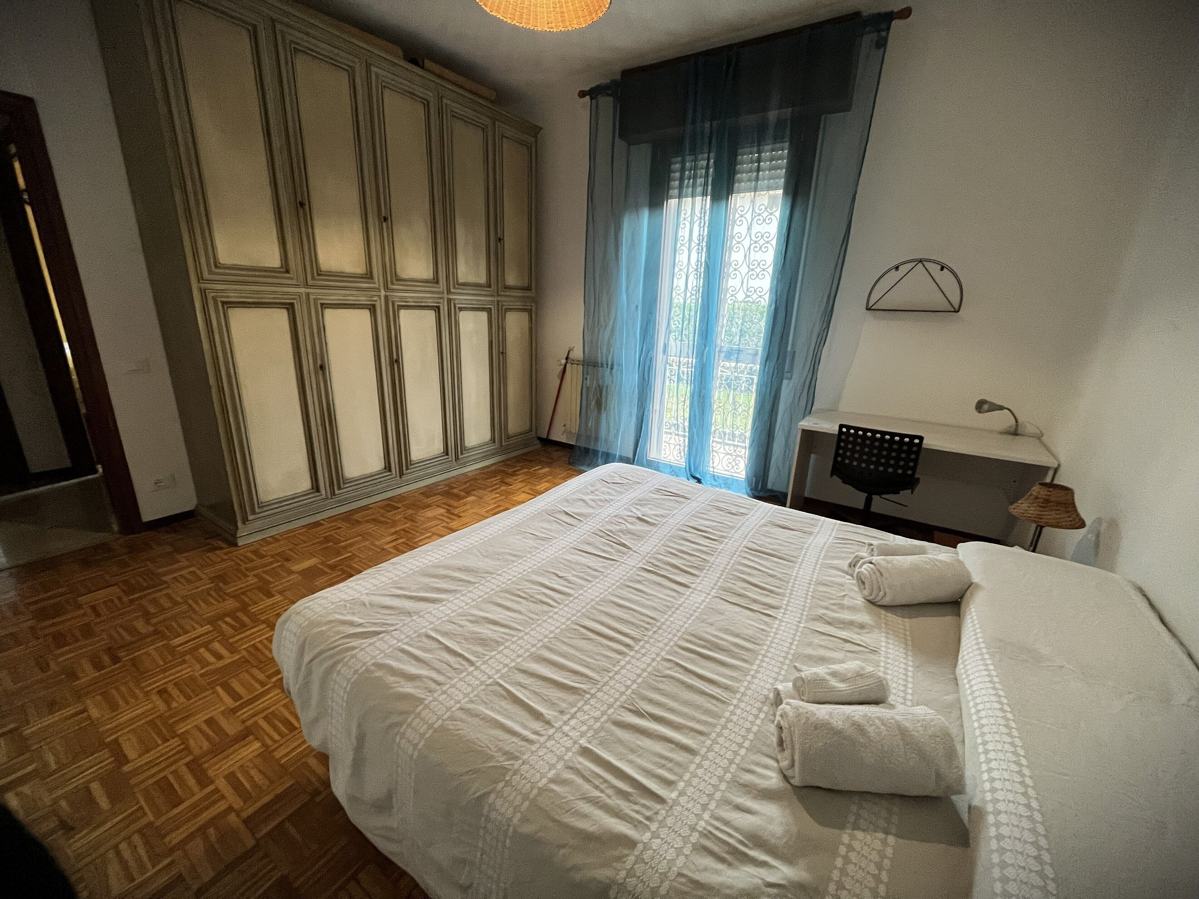 2 chambres, bureau, fer et planche à repasser, Wi-Fi gratuit