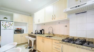 Basic Apartment | Private kitchen