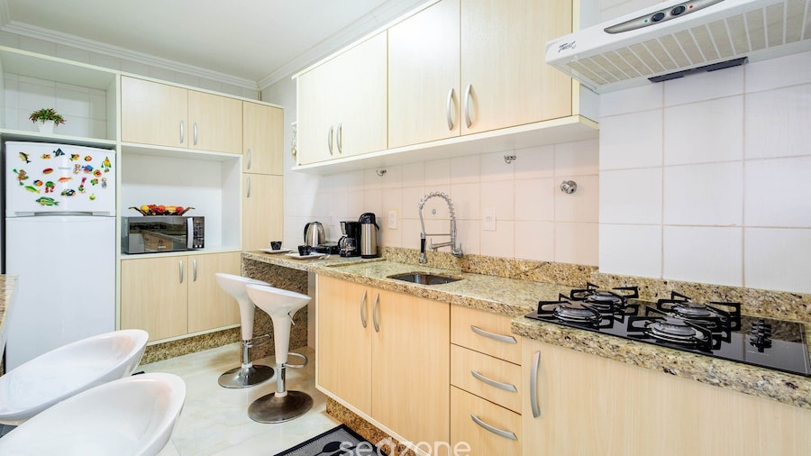 Apartamentos a 400 m da Praia em BC - CEV