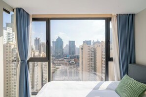 Room - Book and Bed-People's Square (Shanghai)