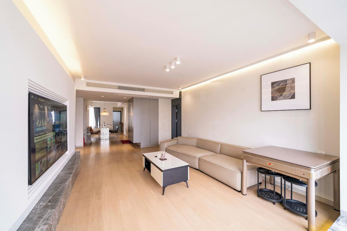 Apartamento elite | Área de estar | TV