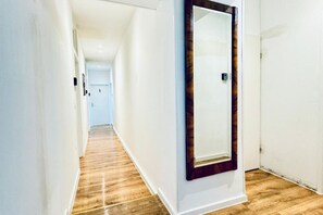 Interior - Lovely & Bright Apartment 3 Guests Prime Location (Vienna)
