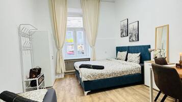 1 Schlafzimmer, Bügeleisen/Bügelbrett, Bettwäsche