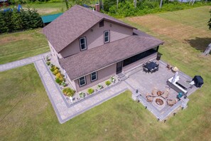 المنشأة من الخارج