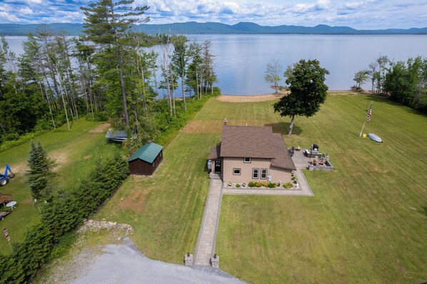 المنشأة من الخارج