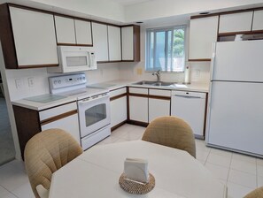 Microwave, stovetop, dishwasher