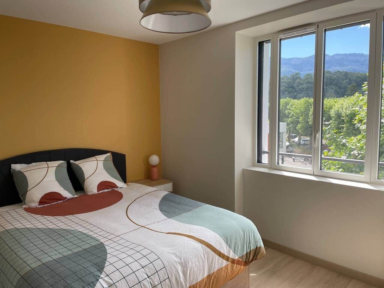 2 chambres, fer et planche à repasser, Wi-Fi gratuit, draps fournis