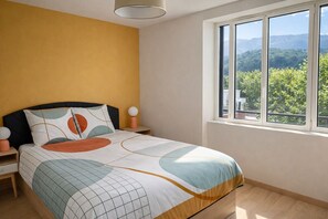 2 dormitorios, tabla de planchar con plancha, wifi gratis y ropa de cama