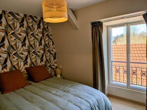 1 chambre, fer et planche à repasser, Wi-Fi gratuit, draps fournis