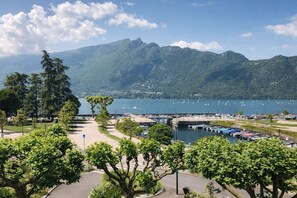 Marina - Les Flots Harmonieux (30m² lake view) (Aix-les-Bains)