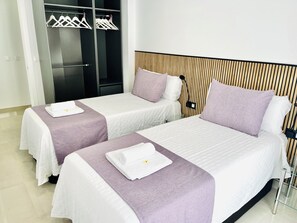 2 室のベッドルーム、アイロン / アイロン台、旅行用ベビーベッド、WiFi (無料)