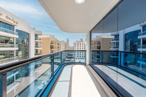 Terrace/patio - Golden Sands 10 Hotel Apartments (Dubai)