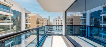 Golden Sands 10 Hotel Apartments