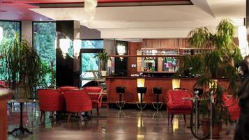 Bar (in der Unterkunft)