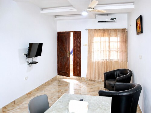 Karima City-Kumasi Comfort Suites, Asabi