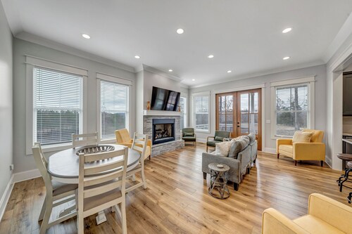 Cottage 466 at Gunters Landing