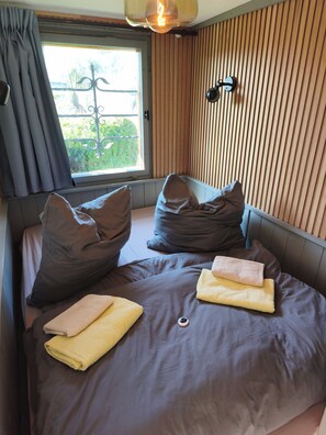 1 habitación, internet y ropa de cama 