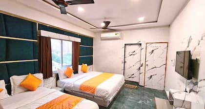 Hotel Karnavti