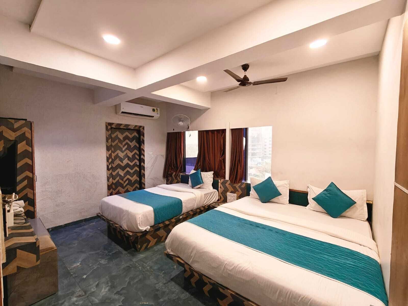 Luxury Triple Room, 1 Bedroom | Free WiFi