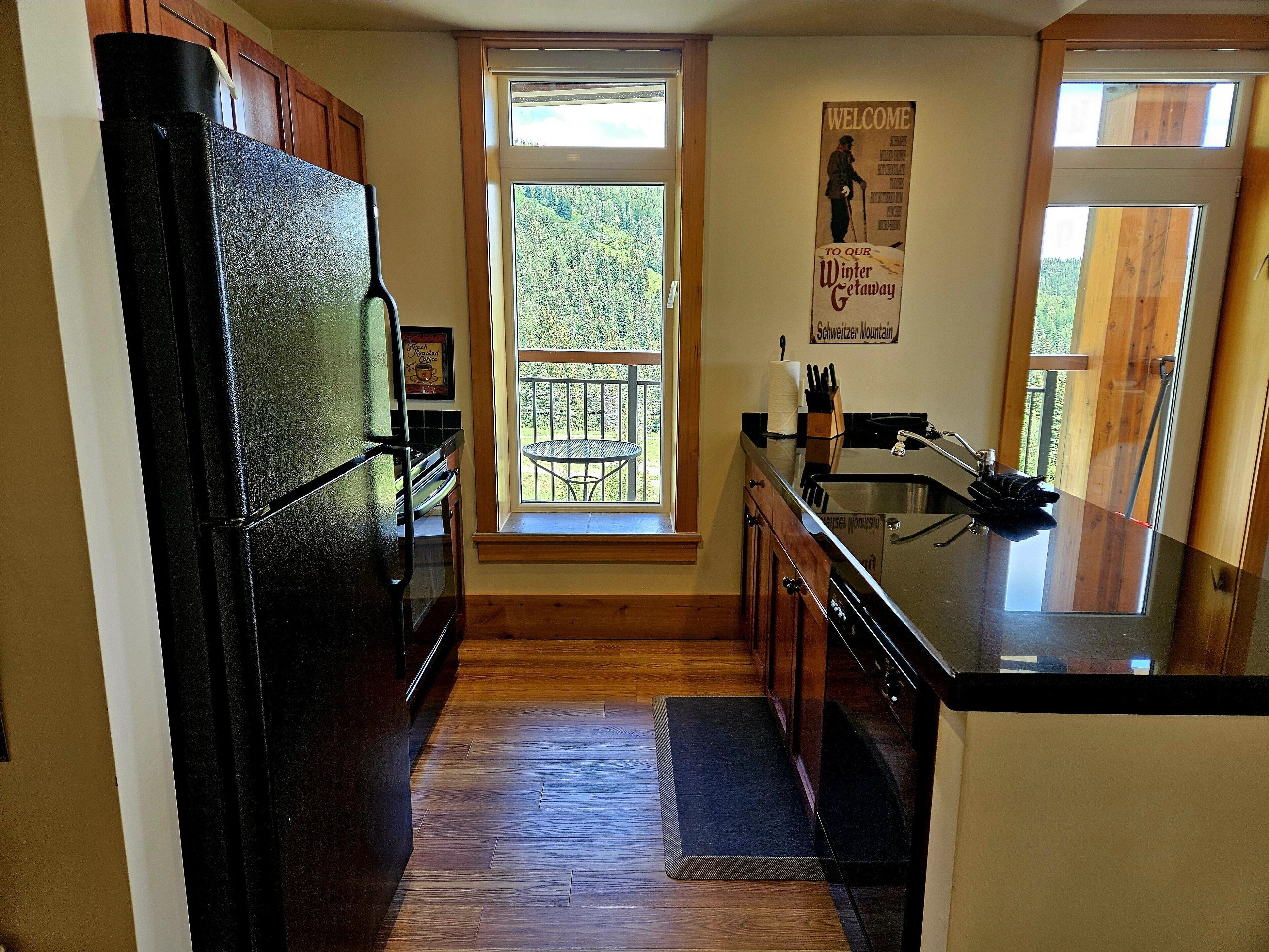 Refrigerador, microondas, horno y lavavajillas 