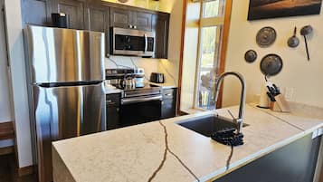 Fridge, microwave, oven, dishwasher