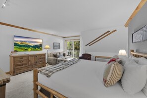Een strijkplank/strijkijzer, wifi, beddengoed