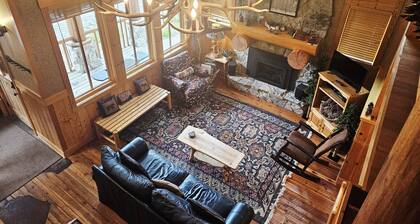 NEW! Ski-In/Out Cabin 7 - Hot Tub & Lake Retreat