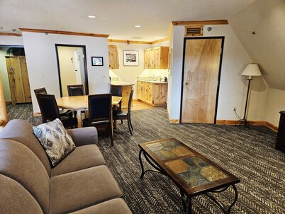 NEW! Selkirk Premier King - Balcony Suite w/ Views