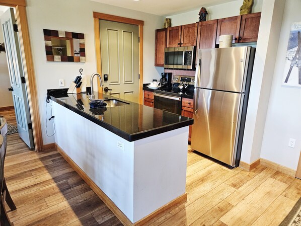 Fridge, microwave, oven, dishwasher