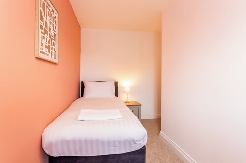 Toast Stays - The Peth House