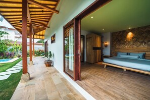 4 habitaciones, tabla de planchar con plancha y acceso a internet 
