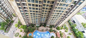 Vinhomes Central Park by Urban Home