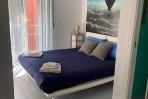 2 bedrooms, Internet, bed sheets