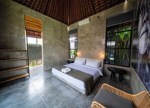 3 bedrooms, iron/ironing board, internet, bed sheets