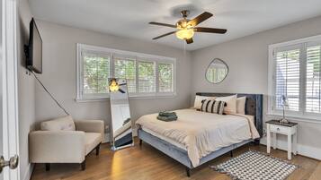 3 camere, una scrivania, ferro/asse da stiro, Wi-Fi gratuito