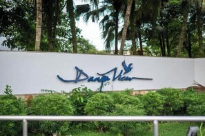 Khuôn viên nơi lưu trú