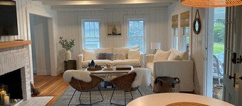 Nicely renovated cottage steps to private beach