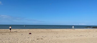 Hen Gamdda Fawr cottage near Benllech, close to beaches and nature