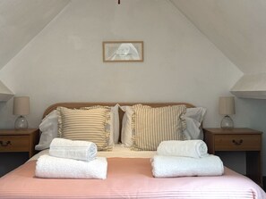 Iron/ironing board, free WiFi, bed sheets, wheelchair access