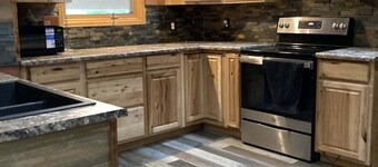 4-bedroom house in wonderful Pueblo with AC, fitness room