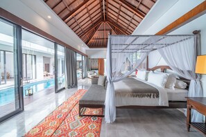 5 bedrooms, iron/ironing board, internet, bed sheets
