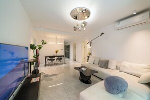 Senior Apartment | Living area - Book and Bed - SML Center (Shanghai)