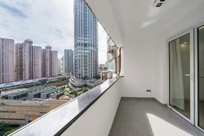 Senior Apartment | Living area - Book and Bed - SML Center (Shanghai)