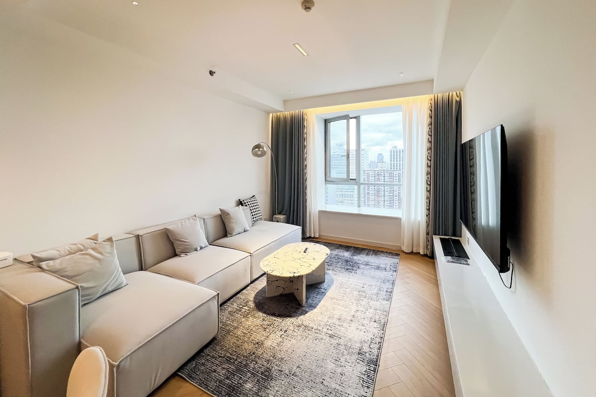 Senior-Apartment, 1 Queen-Bett | Wohnzimmer